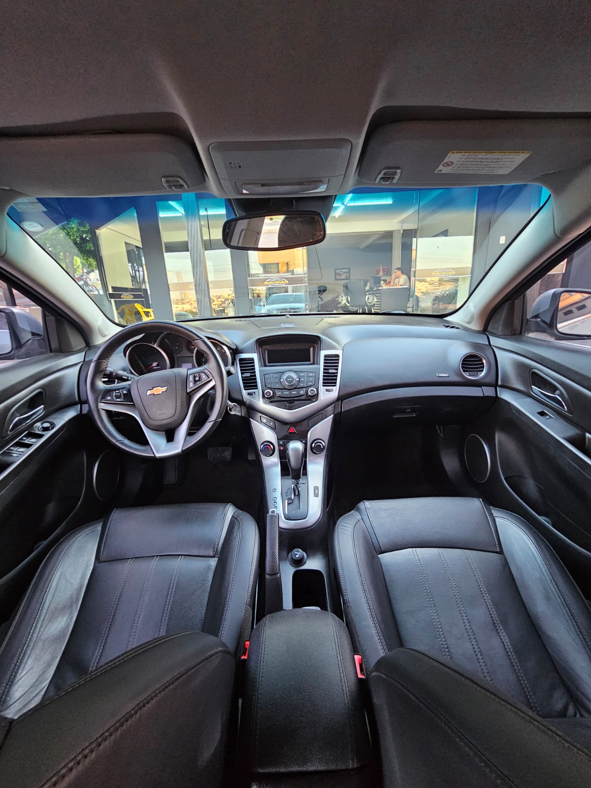 GM CRUZE SEDAN LT